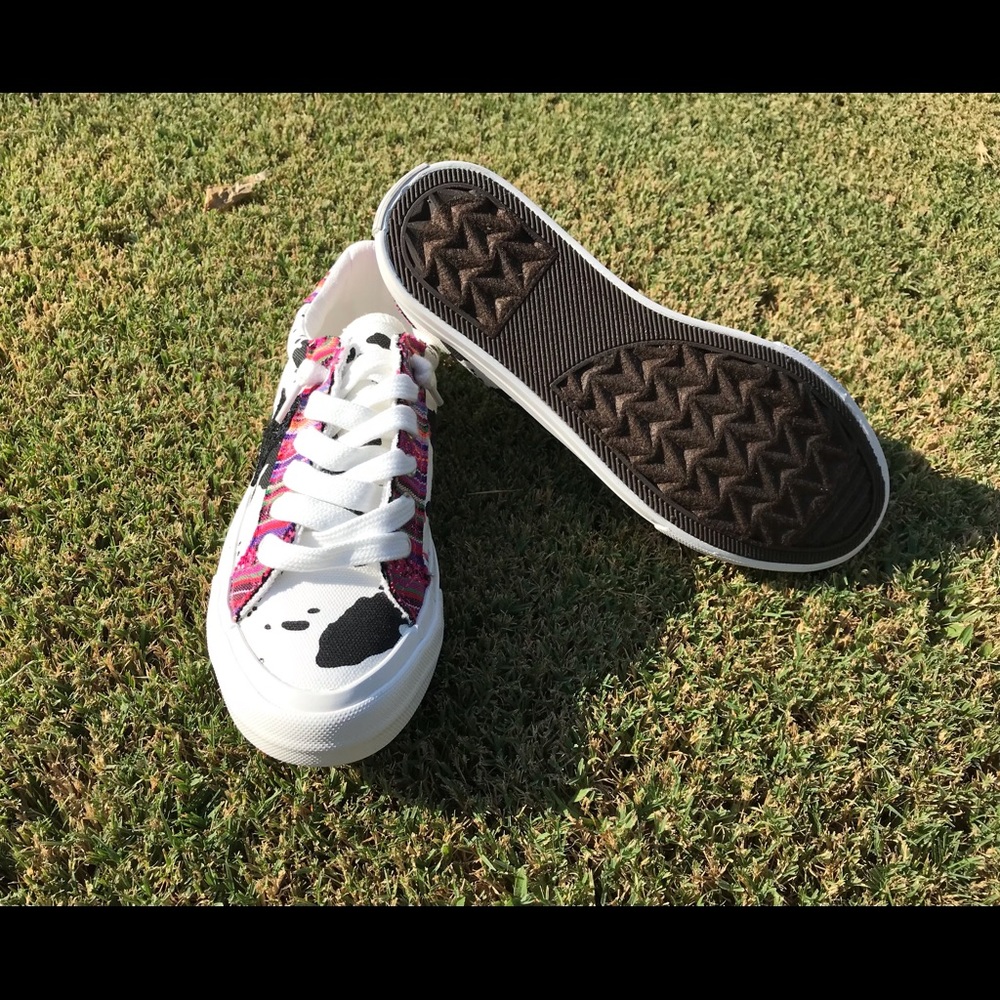 Gypsy Jazz Tennis Shoe View 5